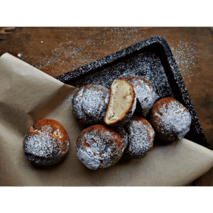 placinte cu branza si stafide poale-n brau