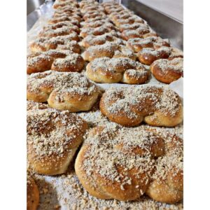 mucenici moldovenesti cu nuca